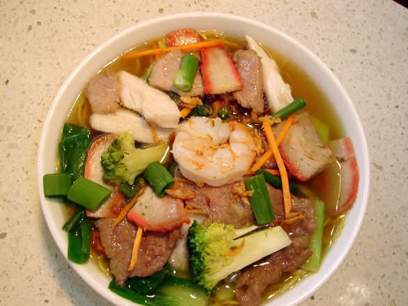 Combination Noodle Soup 