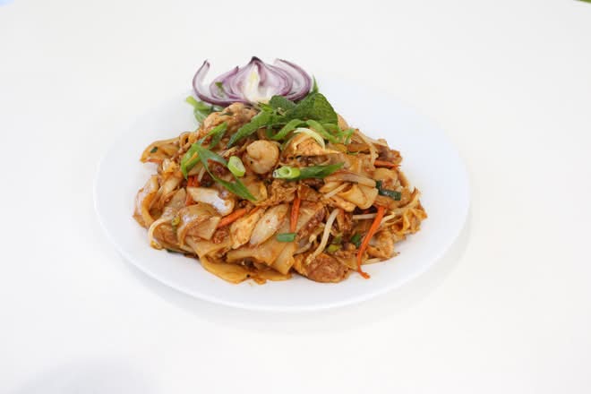 Stir Fried Kuai Teow 